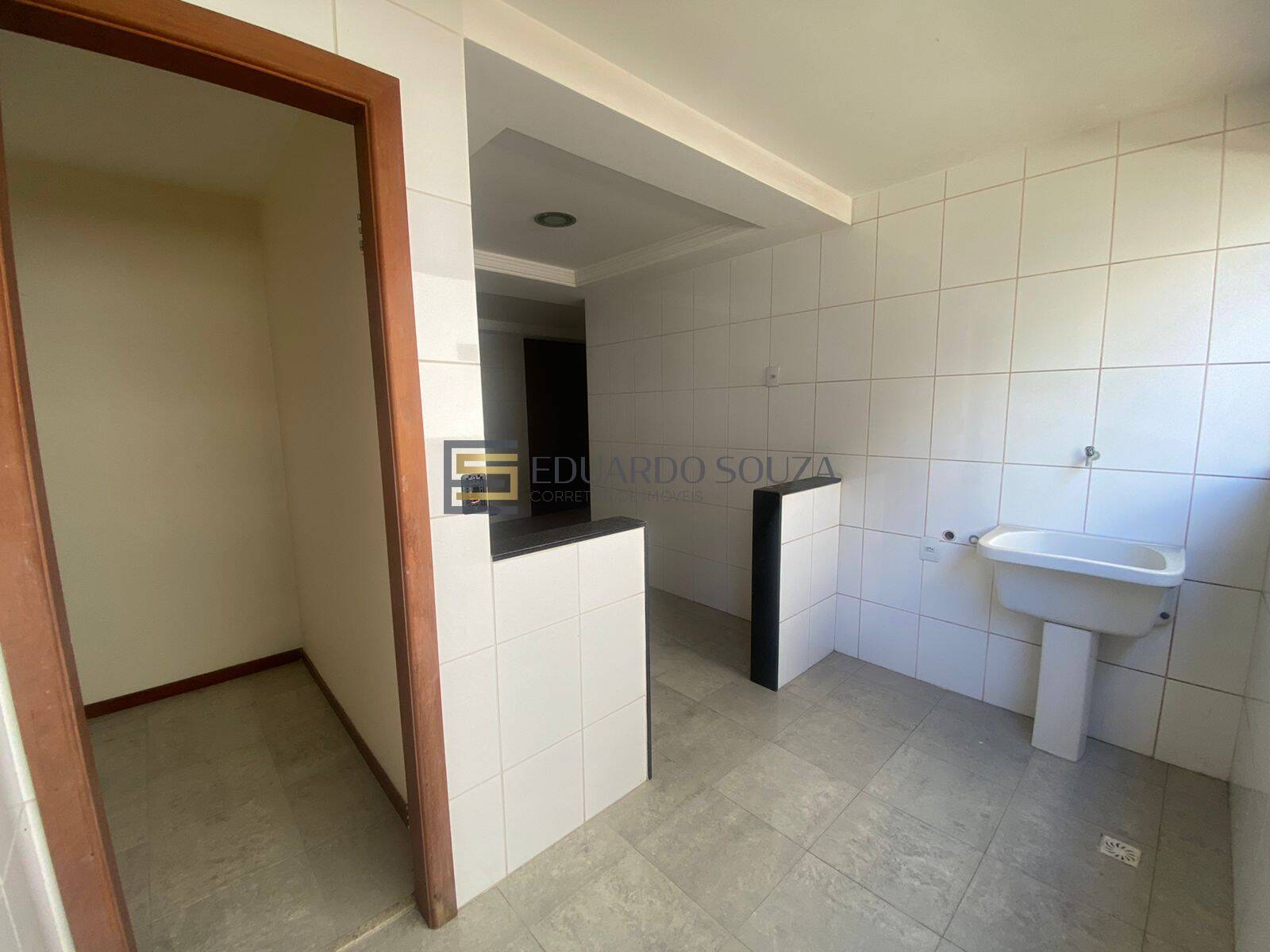 Apartamento à venda com 4 quartos, 143m² - Foto 14