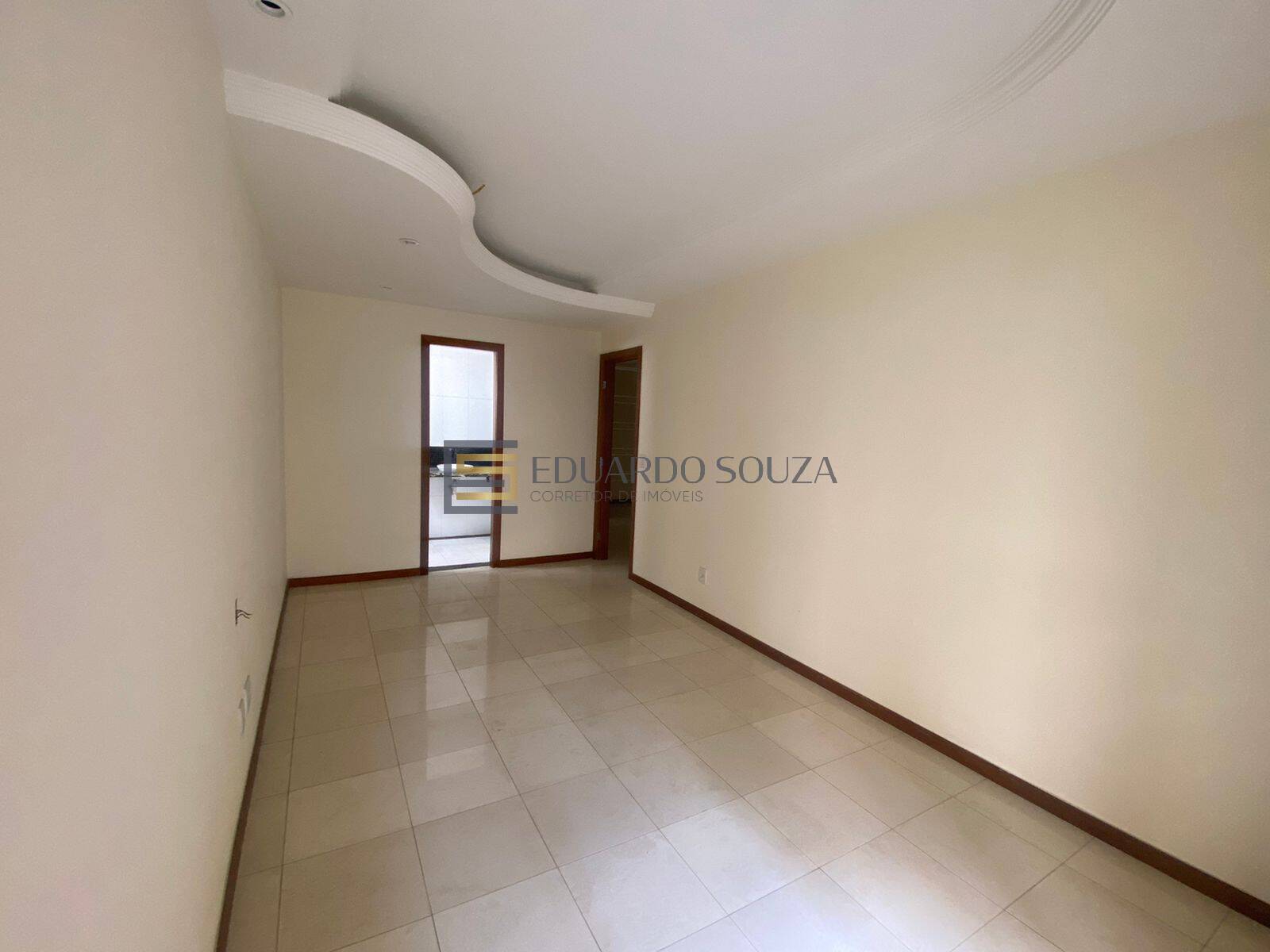 Apartamento à venda com 4 quartos, 143m² - Foto 4