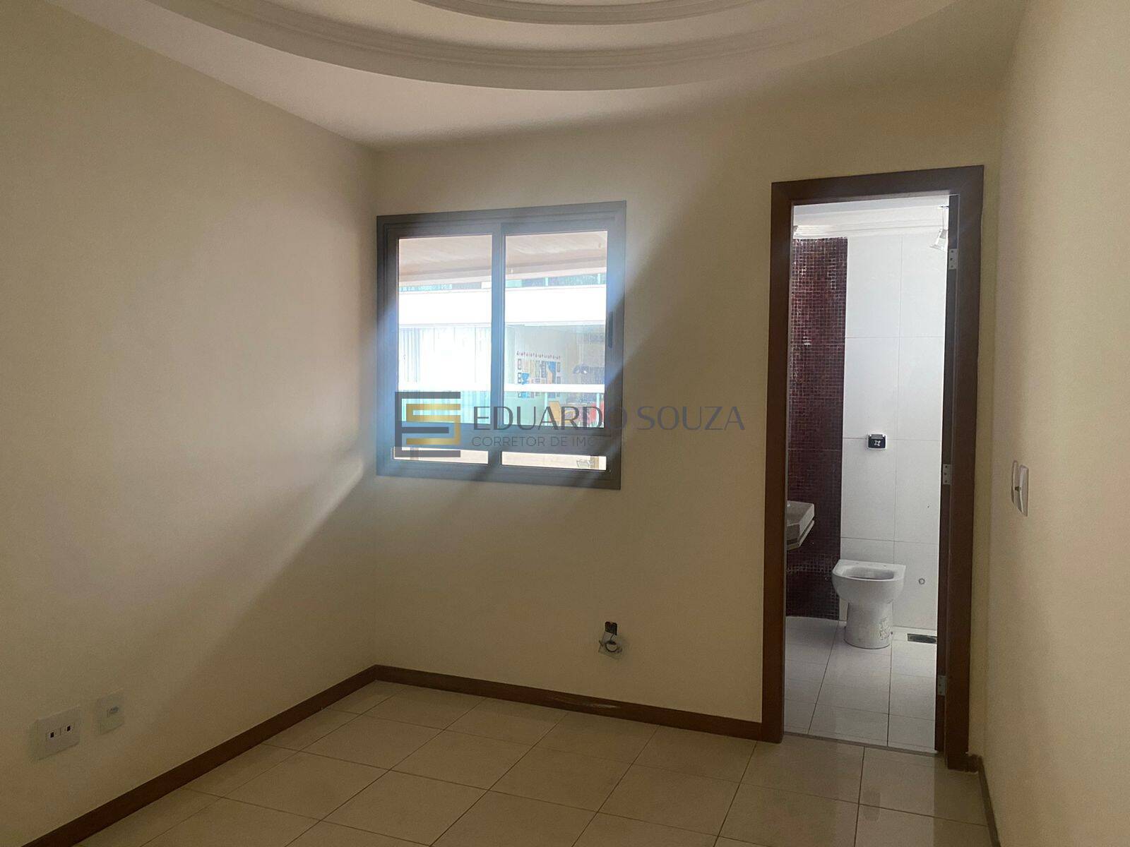 Apartamento à venda com 4 quartos, 143m² - Foto 17