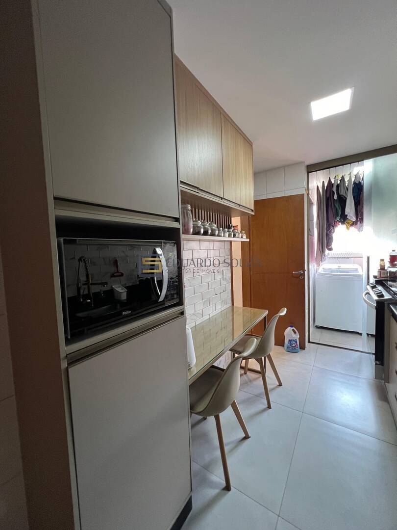 Apartamento à venda com 3 quartos, 120m² - Foto 11