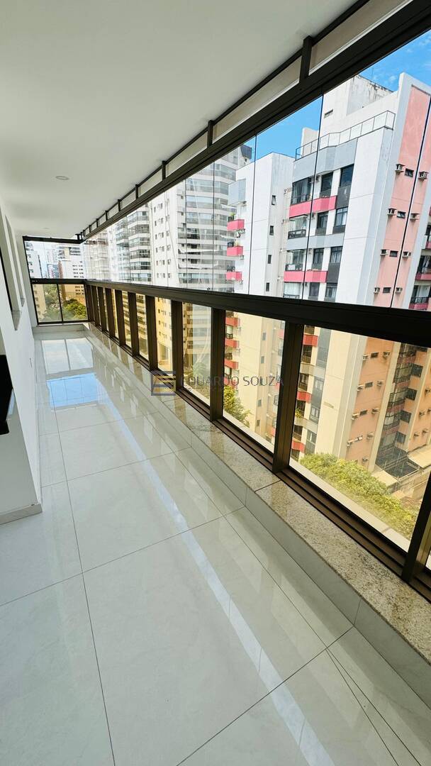 Apartamento à venda com 3 quartos, 105m² - Foto 2