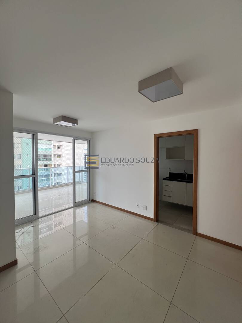 Apartamento à venda com 3 quartos, 90m² - Foto 6