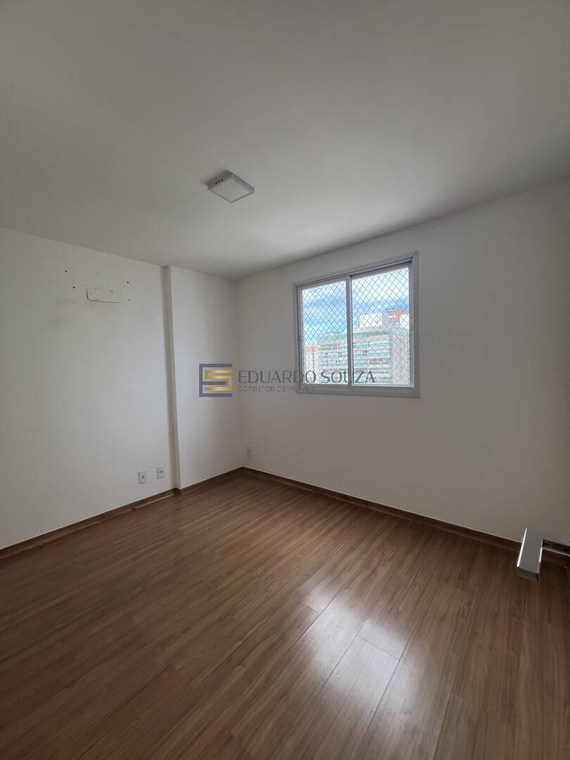 Apartamento à venda com 3 quartos, 90m² - Foto 13