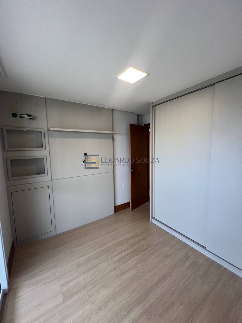 Apartamento à venda com 3 quartos, 115m² - Foto 11