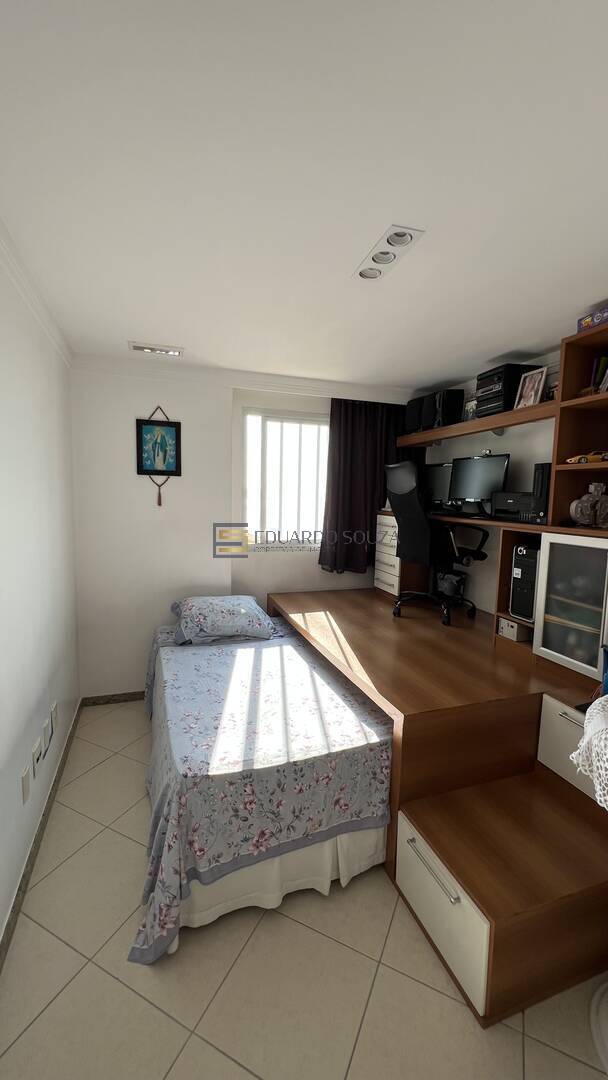 Apartamento à venda com 4 quartos, 250m² - Foto 12